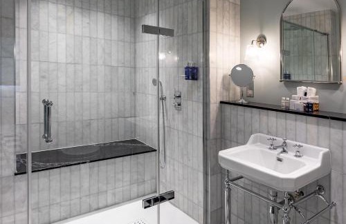 Freshwater Bay Hotel | The Albion