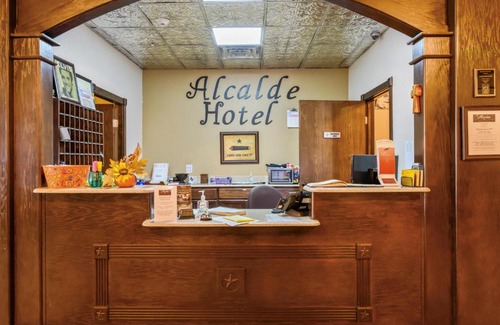 Gonzales Hotel | The Alcalde Hotel by OYO
