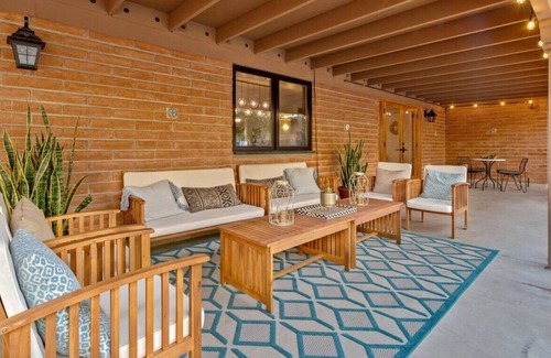 Skyline Bel Air Estates House | The Alisa: Spacious Foothills Home-Heated Pool/Spa
