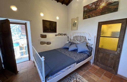 Narni House | The Almond Tree House