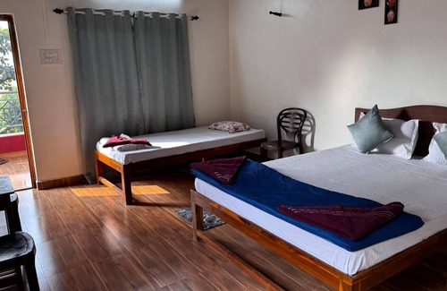 Anjarle Hotel | The Alphonso Mango County