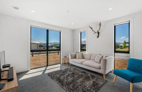 Albert Town House | The Alpine Patch - Wanaka Holiday Home