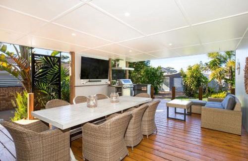 Callala Beach House | The Anchor - Pet Friendly - 5 Mins Walk to Beach - EV Charging