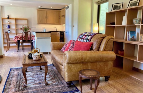 Saint Erth Praze House | The Annexe. Very rural, tranquil, dog-friendly retreat, 5-10 mins from beaches.