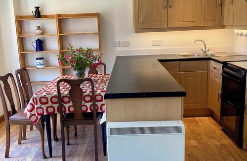 Saint Erth Praze House | The Annexe. Very rural, tranquil, dog-friendly retreat, 5-10 mins from beaches.