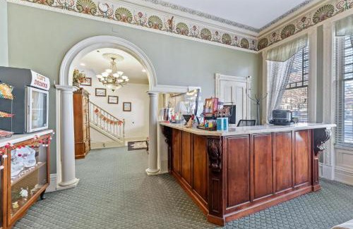 Downtown Salt Lake City Hotel | The Anniversary Inn - South Temple