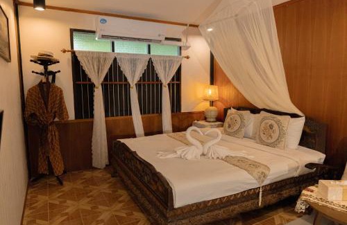 Nakhon Chum Resort | The Antique Riverside Resort