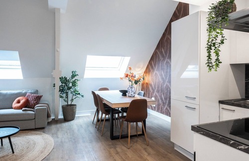 Municipality of Tilburg Apartment | The apartment features 3 good bedrooms, airco and new beds