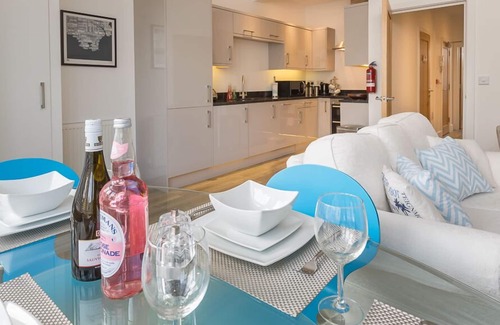 Dartmouth Cottage | THE APARTMENT, NEWCOMEN ROAD, family friendly in Dartmouth