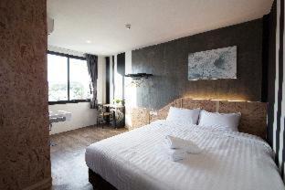 Talat Yai Hotel | The Arbern Hotel x Bistro - SHA Extra Plus