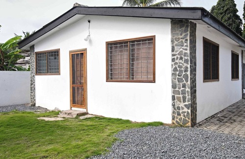 Ada Ski Chalet | The Arden’s Le Chalet: Charming 4-bed Chalet for families & groups to reconnect