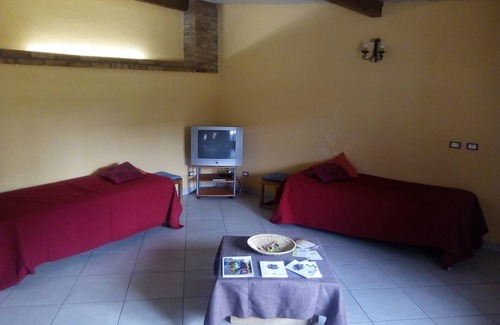 Reggio Calabria Apartment | The Artistic Guild - North Hall