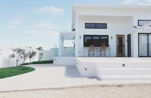 Waterhouse House | The Arv