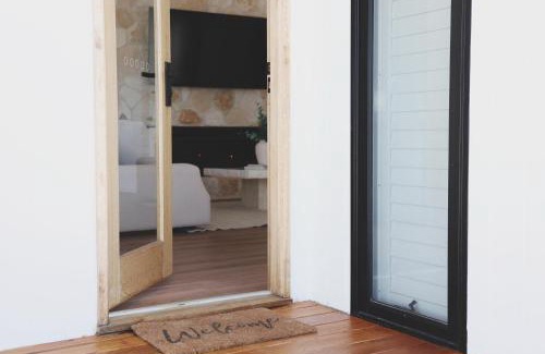Waterhouse House | The Arv