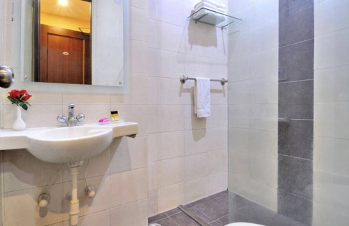 Karol Bagh Hotel | The Aster New delhi