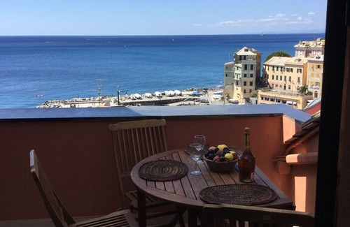 Bogliasco Apartment | The attic of the sea / Loft on the beach