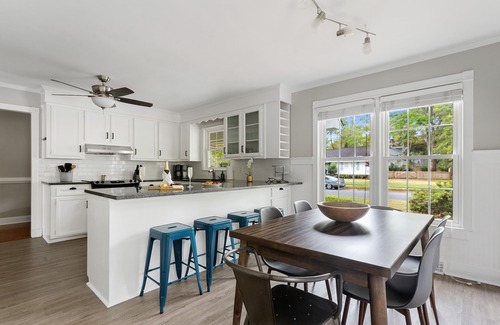 Mount Pleasant House | The Attwood | Close To Town Center !