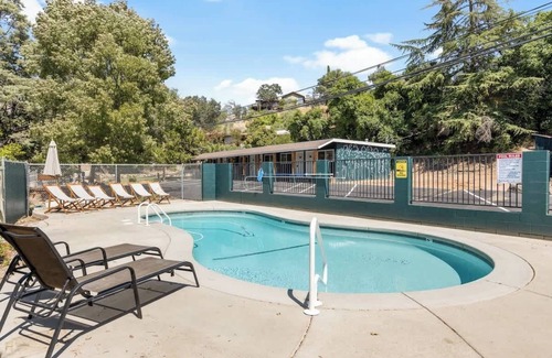 Three Rivers Apartment | The Atwell at the Sequoia Motel