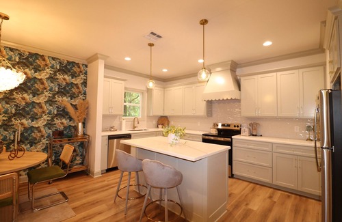 Ruston Cottage | THE AUDUBON COTTAGE nStylish 3 bedroom 2 full bath cottage