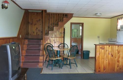 Lake George Hotel | The Austin Inn