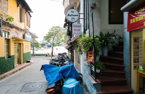 Truc Bach Hotel | The Autumn Homestay