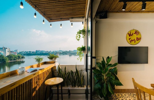 Truc Bach Hotel | The Autumn Homestay