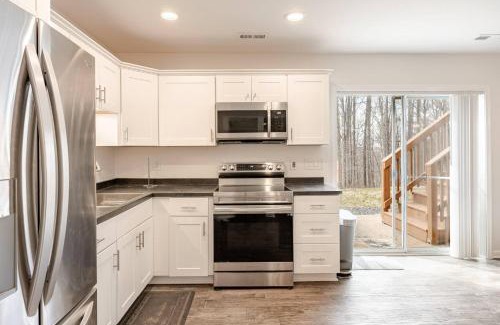 Warrenton Apartment | The Baldwin Flat - furnished for long-term stays