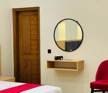 Karachi House | The Ballyfin Guest House Gulshan-e-Iqbal