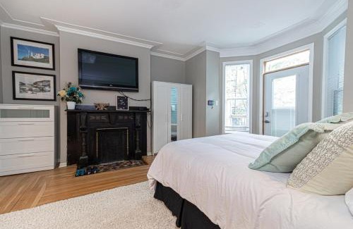 Downtown St. John's House | The Bannerman Park Suite And Loft