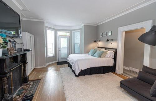 Downtown St. John's House | The Bannerman Park Suite And Loft