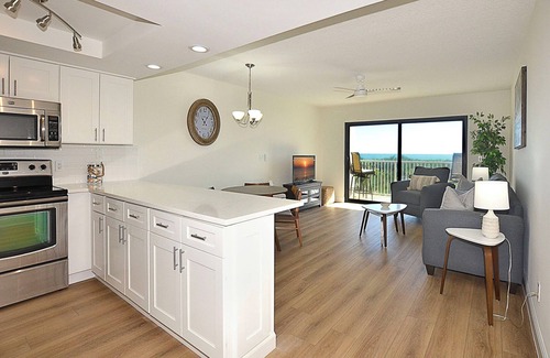 Stuart Condo | The Barefoot Getaway