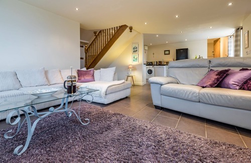 Leek House | The Barn at Brambles Farm