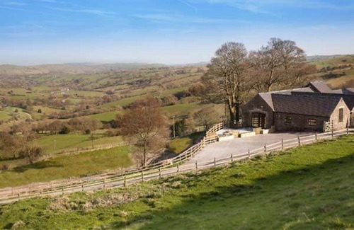 Longnor House | The Barn at Hill House
