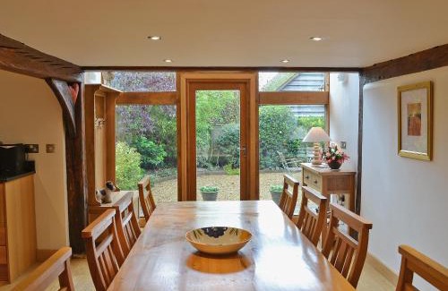 West Meon House | The Barn