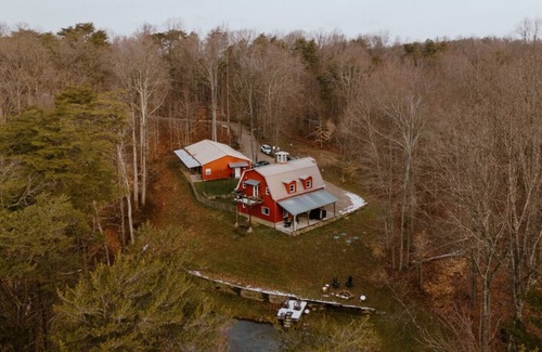 Rockbridge House | The Barn in Hocking Hills