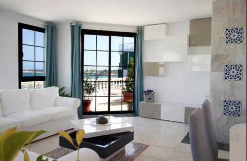 Corralejo House | THE BAXMAN SUITE - A suite on the shore