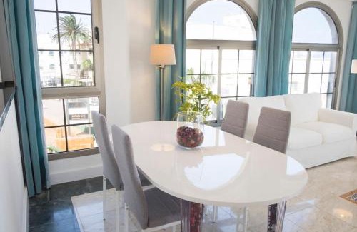 Corralejo House | THE BAXMAN SUITE - A suite on the shore