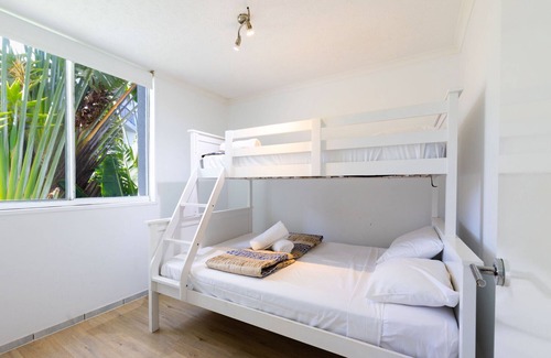 Tweed Heads Resort | The Bay 23 - Walk to Snapper, D'Bah & Coolangatta