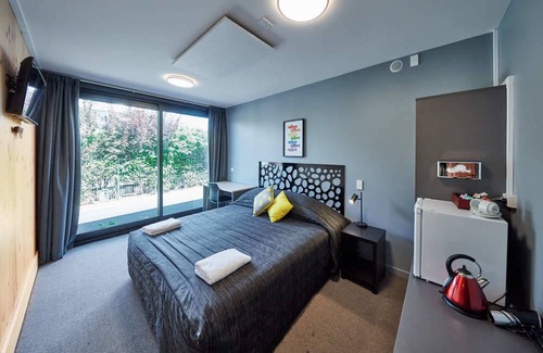 Edgeware Hostel | The Bealey Quarter