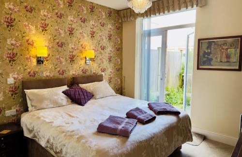 Weston-super-Mare House | The Beach House Luxury Rooms Weston Super Mare
