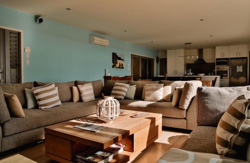 Matarangi House | The Beach House