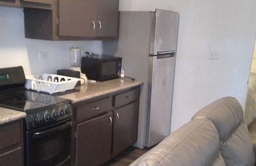 Alice Town Apartment | The beach is our back yard ap 2A
