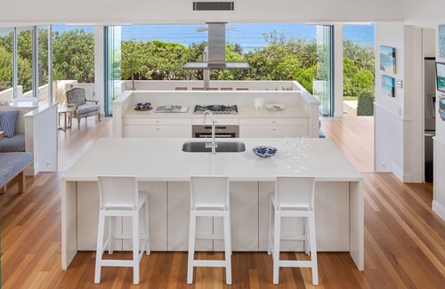 Sunshine Beach House | The Beach Shack: Getaway on Sunshine Beach