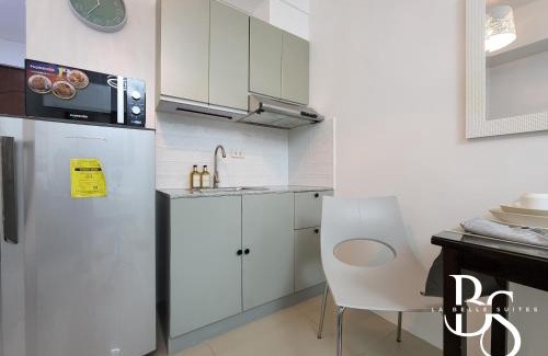 Pio del Pilar Apartment | The Beacon Makati New Renovated Studio Ayala Greenbelt CBD Makati PH