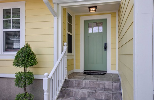 Mount Dora Cottage | The Beauclair * 3 min walk to Downtown Mt. Dora!