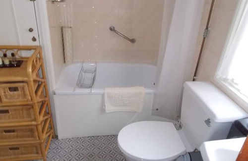 Sittingbourne Bed & Breakfast | The Beaumont - B&B