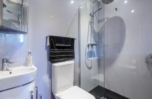 Gullane House | The Beeches