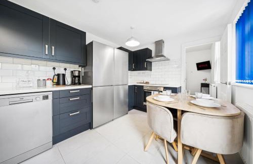 Easton Apartment | The Bell