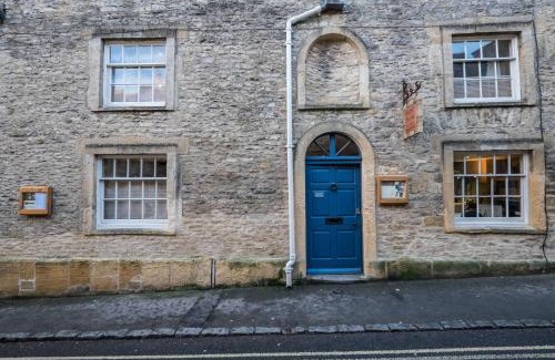 Stow-on-the-Wold Hotel | The Bell & Stuart House