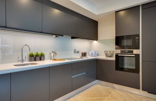 Grand Canal Dock Apartment | The Benson One by Dublin At Home